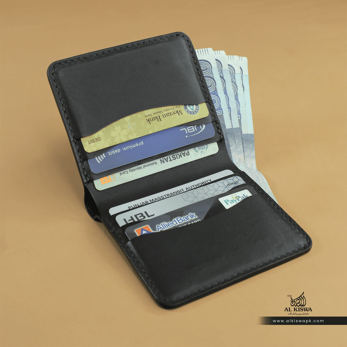 Vertical biFold-01 (BLACK)