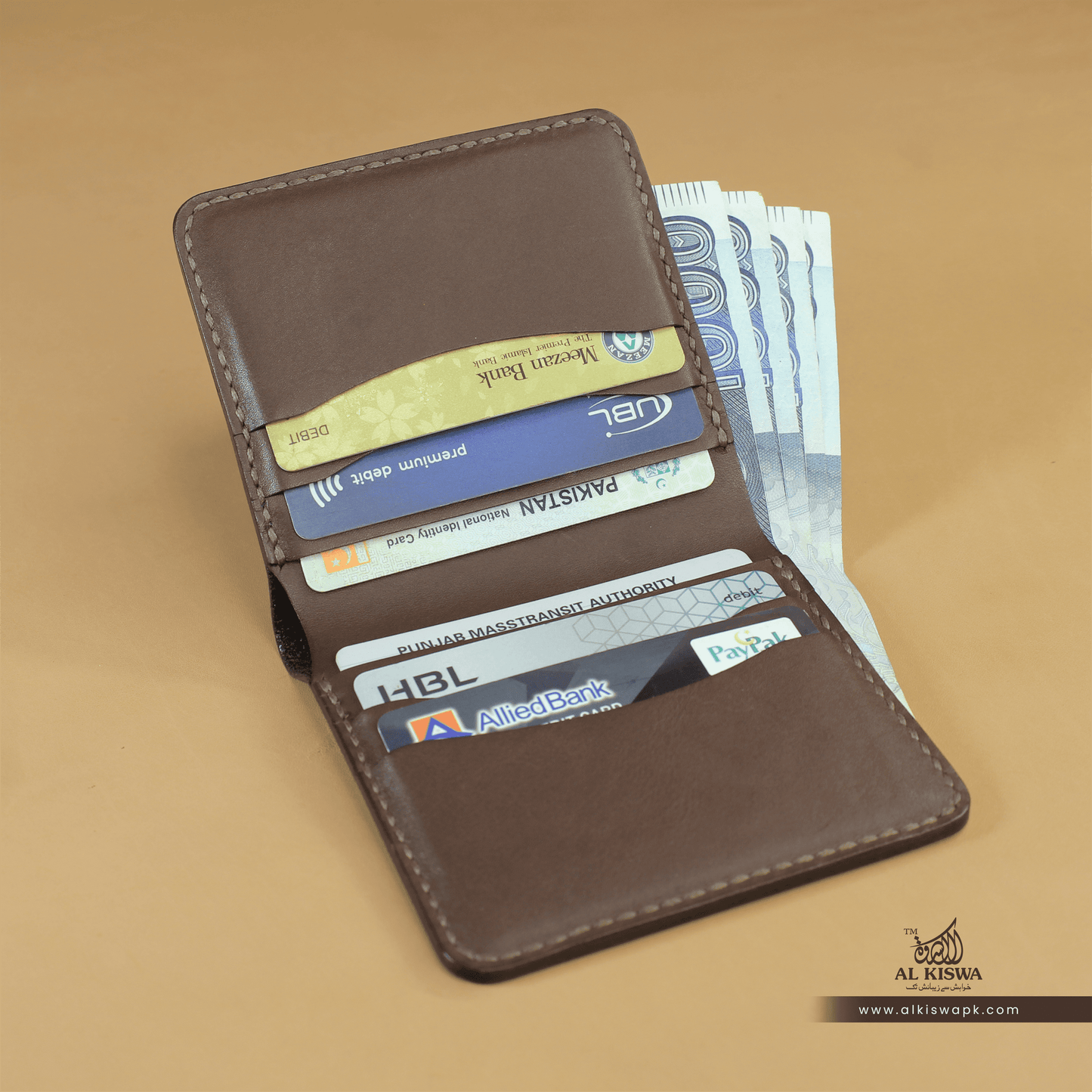Vertical biFold-01 (BROWN)