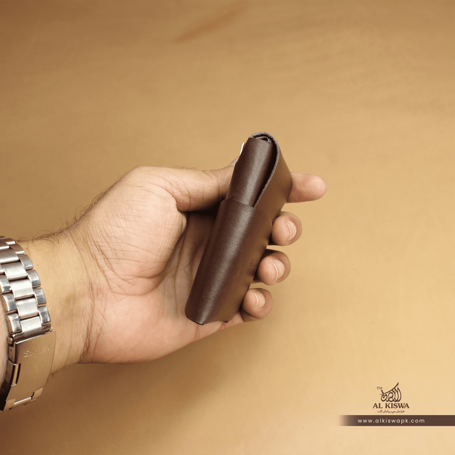 Minimalist Stichless-01 (BROWN)